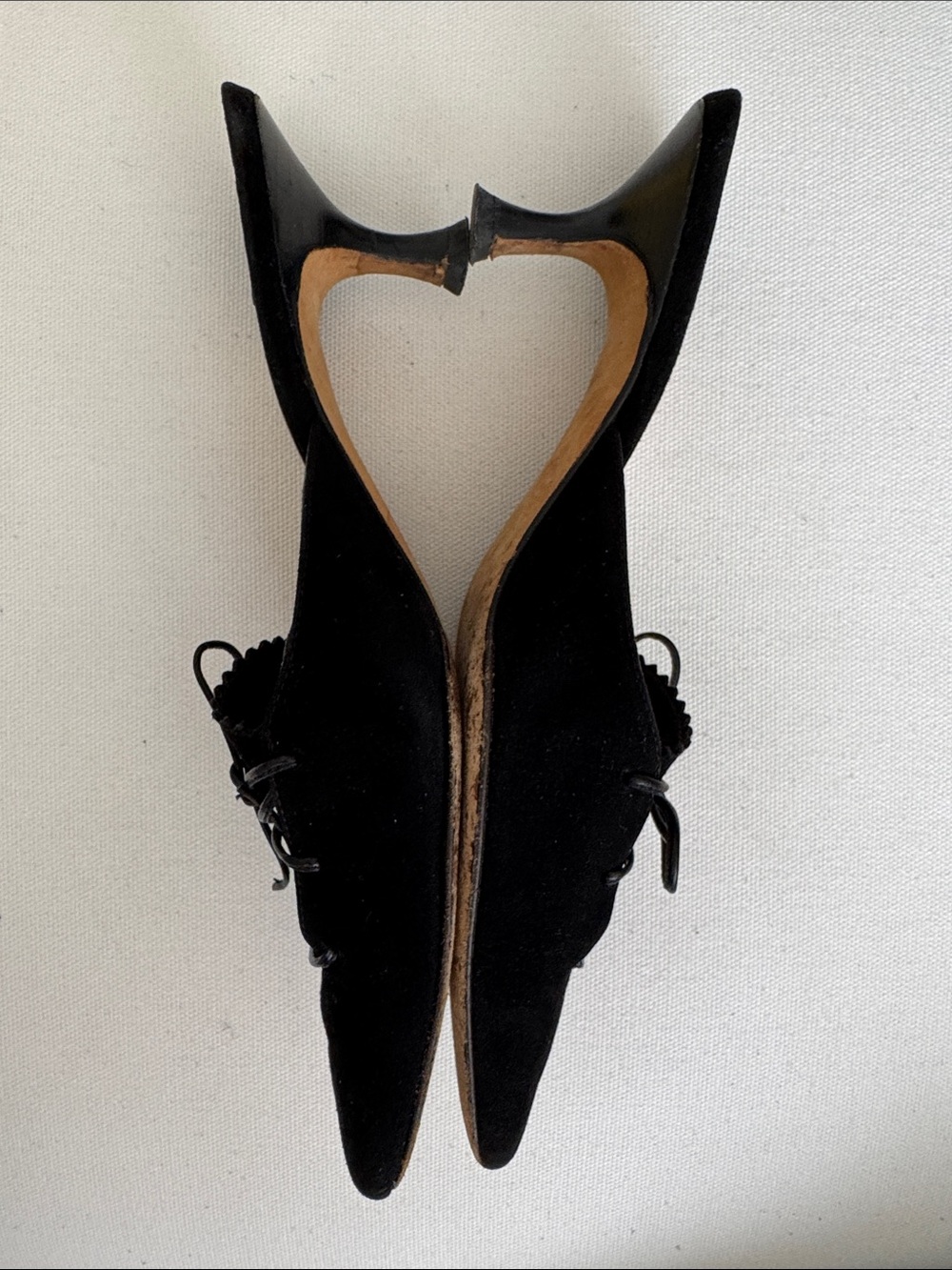 Manolo Blahnik Black Suede Lace Up Pointed Toe Kitten Heel Mules Y2K - Picture 3 of 9